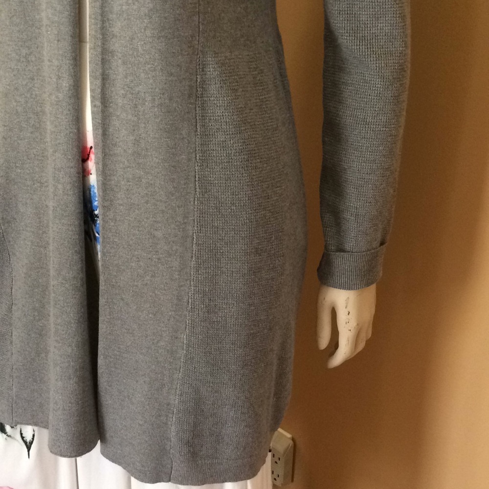 Sweater - Picture 3 of 8